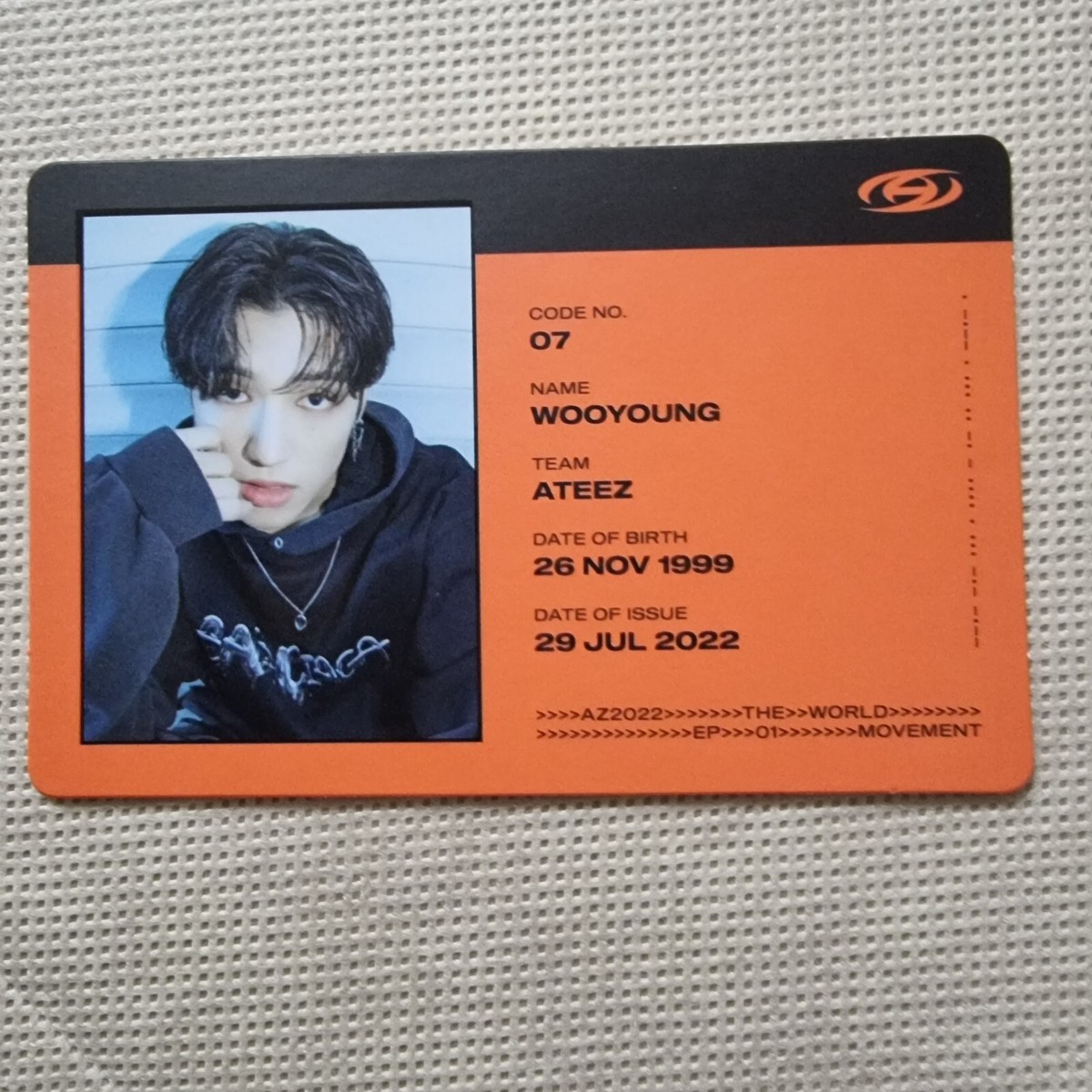 ATEEZ OFFICIAL THE WORLD EP.1 : MOVEMENT Album PHOTOCARD & ID CARD