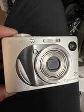 Sony Cybershot DSC-W1 5.1MP 3x Optical Zoom Digital Camera Silver Parts Repair