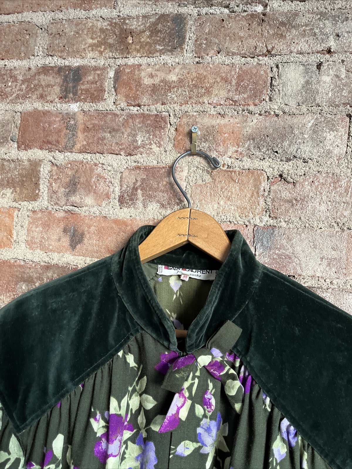 Mini abito da donna vintage Saint Laurent Rive Gauche taglia 40 floreale Francia