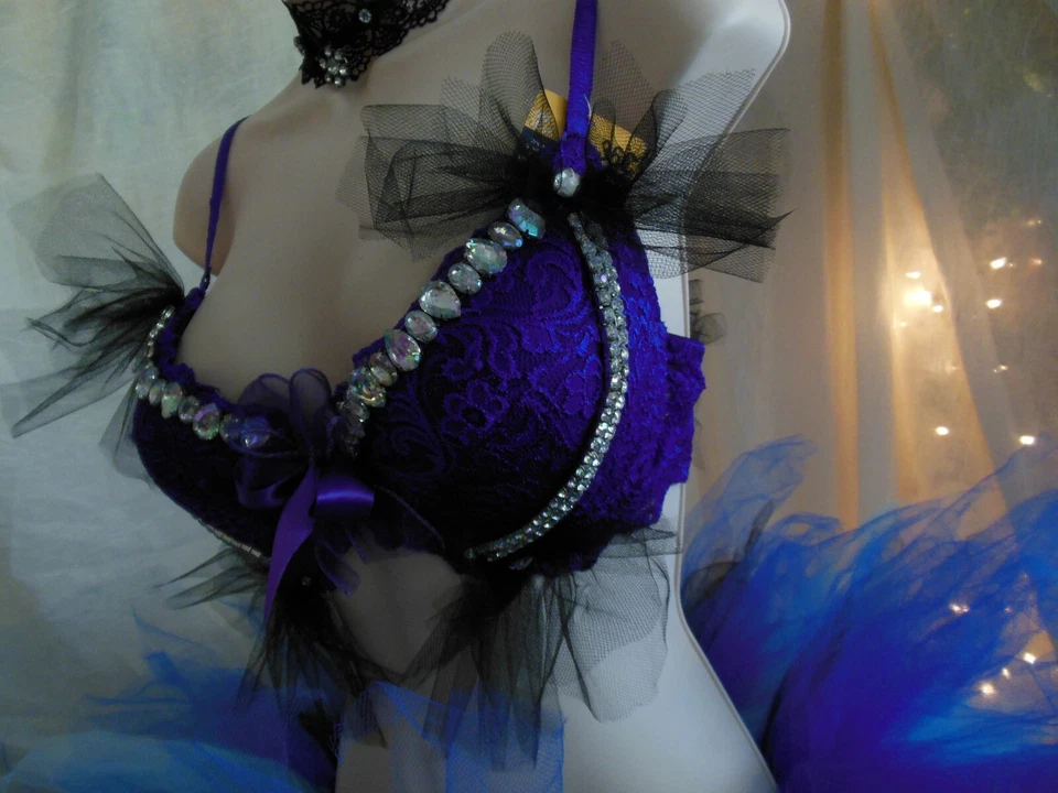 Sujetador de encaje púrpura personalizado VIOLET CASTLE COSTUMERY EDC pedrería 36C nuevo con etiquetas Foto 3 de 4