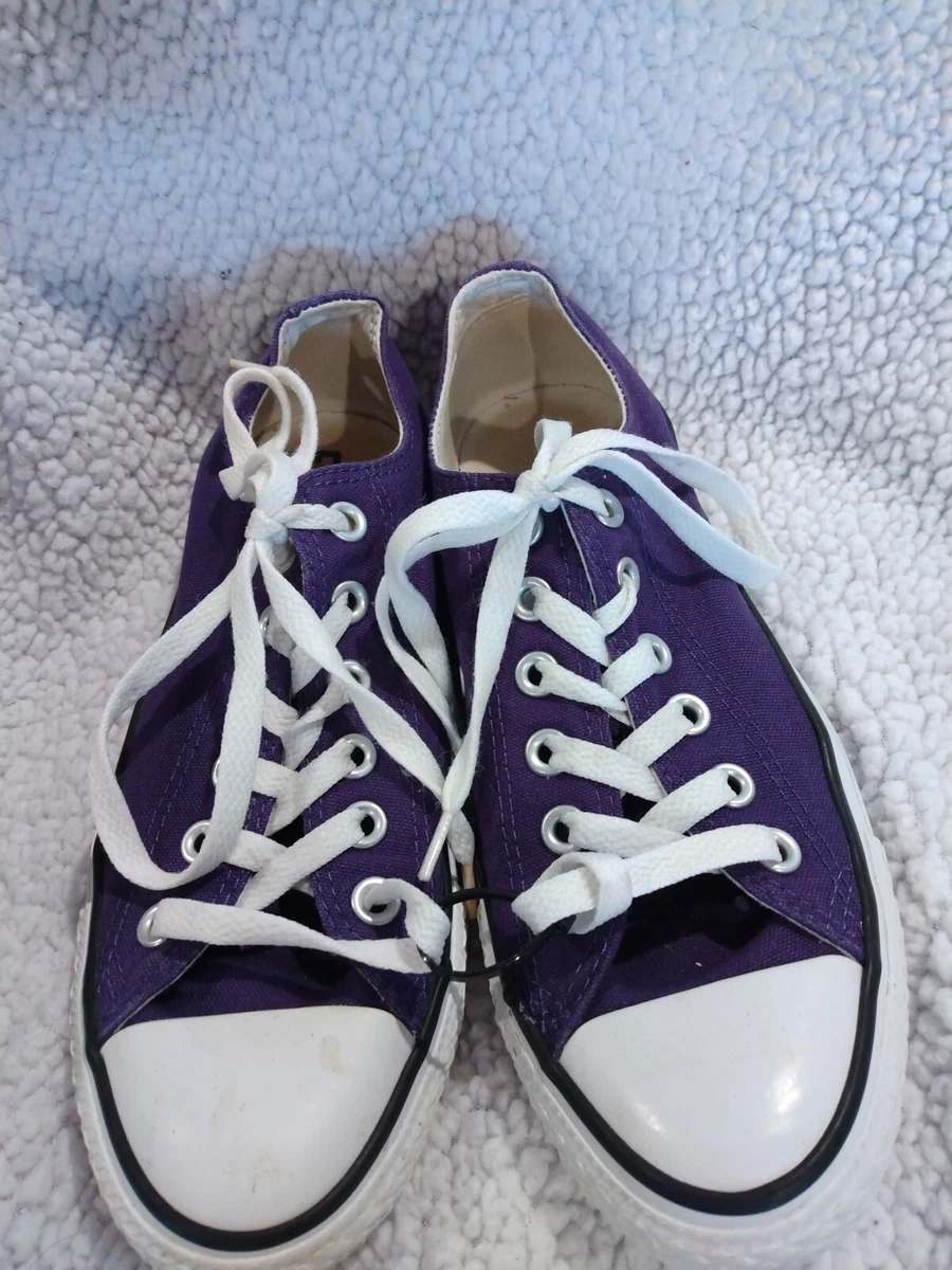 Plum purple hotsell converse