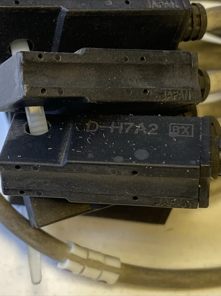 14x SMC D-H7A2 Electronic Signal Transmitter Switch, Proximity Switch - Image 3 of 4