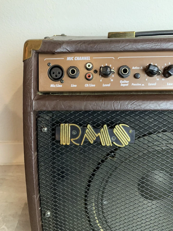 RMS Communications AC40 40 Watts Guitar Amplifier - Tested And Working Foto 3 de 4