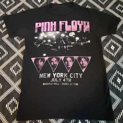 PINK FLOYD NYC Wooster Hall Retro Classic Rock T-Shirt 2021 SMALL Preowned NV