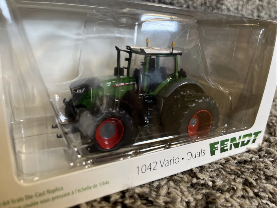 2024 SpecCast 1:64 Fendt 1042 Vario With Rear Duals NEW!! - Image 3 of 3