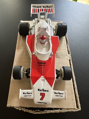 TEXACO Marlboro McLaren レトロ　ブリキカー　ミニカー Mclaren M23 Texaco Marlboro Formuła 1 Plastic Toy Car Hong Kong 8