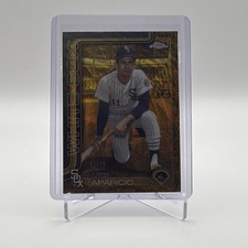 Topps 2025 Gilded Luis Aparicio Gold RayWave Refractor # 63/75 White Sox