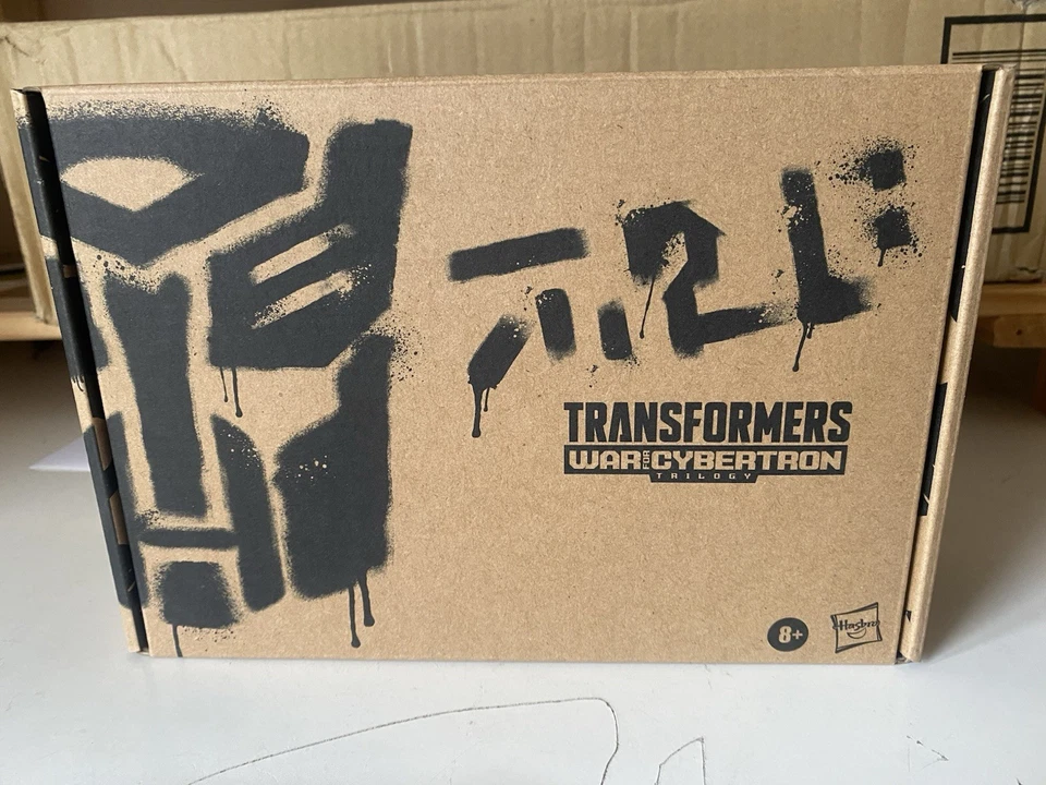 Transformers - WFC Earthrise/Generations Selects - HOT HOUSE - new/sealed - Image 2 of 3