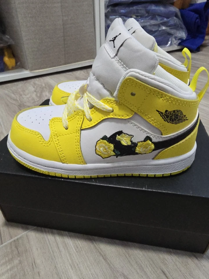 Nike Air Jordan 1 Mid SE TD Amarillo Rosa Niño Pequeño Talla 8C AV5172-700 Foto 3 de 4