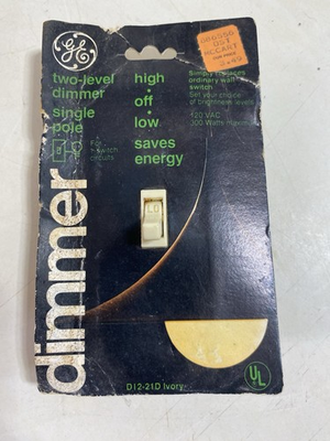 #ad NOS GE Two Level Toggle Dimmer Switch for 1 Switch Circuits. 120v 300watt $12.99