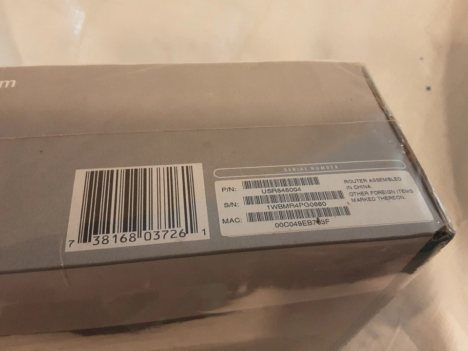 US Robotics High Speed Internet Sharing Broadband Router Model 8004.ref:CD_18 - Image 4 of 4