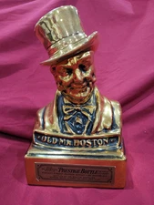 Jim Bean 1970 Old Mr. Boston Prestige Decanter Kentucky Bourbon Whiskey Vtg
