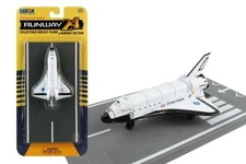 Daron Runway24 Space Shuttle(Discovery) Diecast vehicleplane 57920