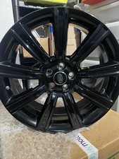 2014 Range Rover Evoque 20 X 8 OEM Wheels