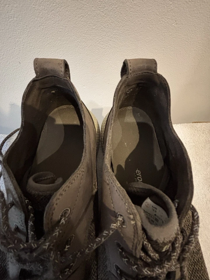 Free postage Size 10 Brown Timberland Trainers Good Condition No Box - Image 3 of 4