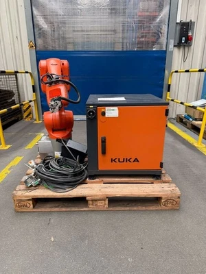 KUKA KR 10 R900-2 / SEL Industrieroboter AGILUS-2 Serie SerNr. 1029819 - Bild 1 von 4