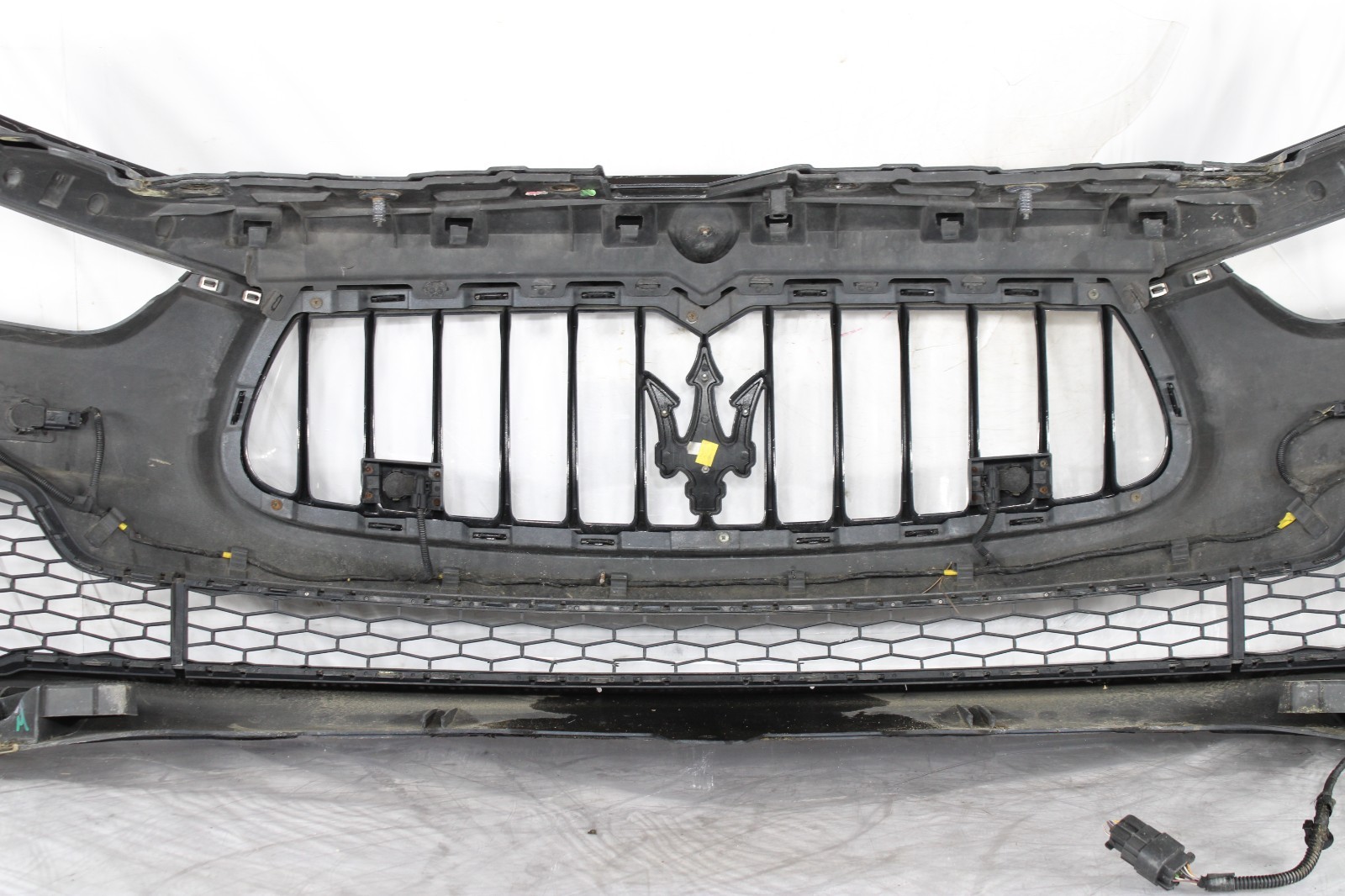 🚀 14-17 Maserati Ghibli Front Bumper Cover Complete W/Grills & Sensor Black OEM