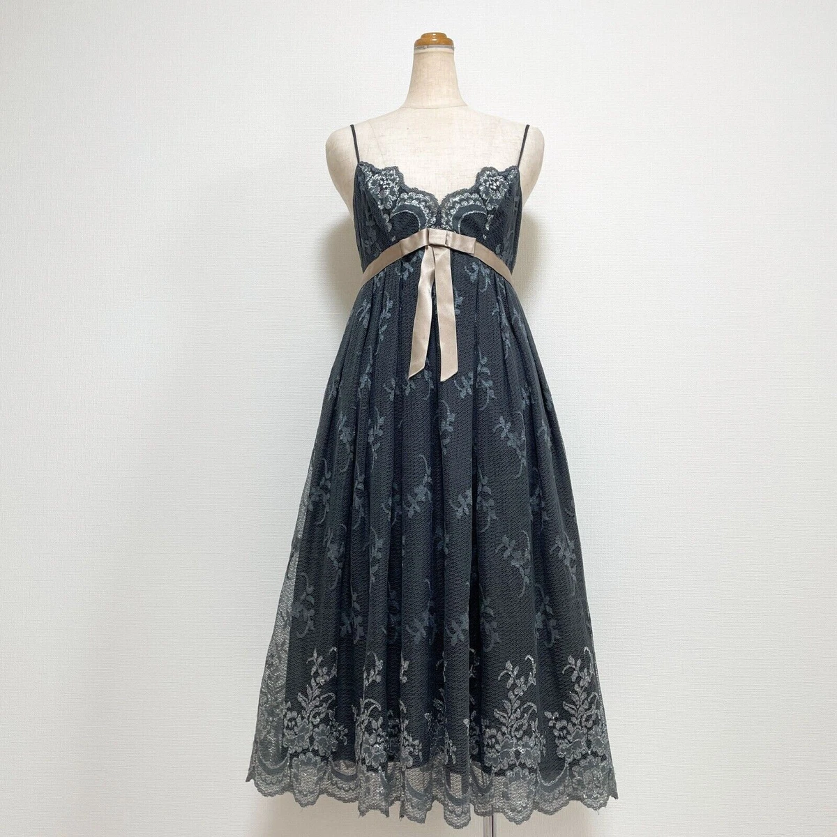 極美品✨アメリヴィンテージ MEDI ERIN WRINKLE DRESS AMERI MEDI ERIN WRINKLE DRESS - メルカリ