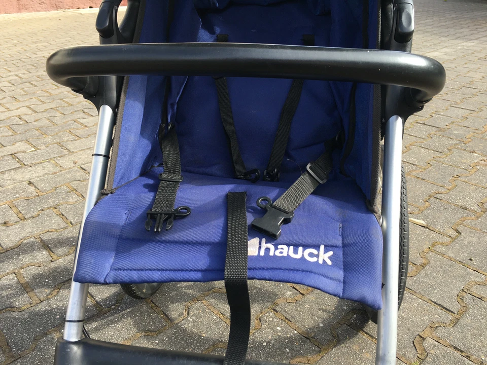 Hauck Kinderwagen Jogger Sportwagen Blau faltbar gut erhalten - Bild 4 von 4