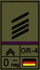 Bundeswehr Rangabzeichen, Klett mit Blutgruppe und Litze, Stabsgefreiter