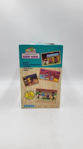 Vintage Blue Box Tiny Dreams Puppenhaus Mitnehmen Reitschule Spielset Lesen - Bild 7 von 10