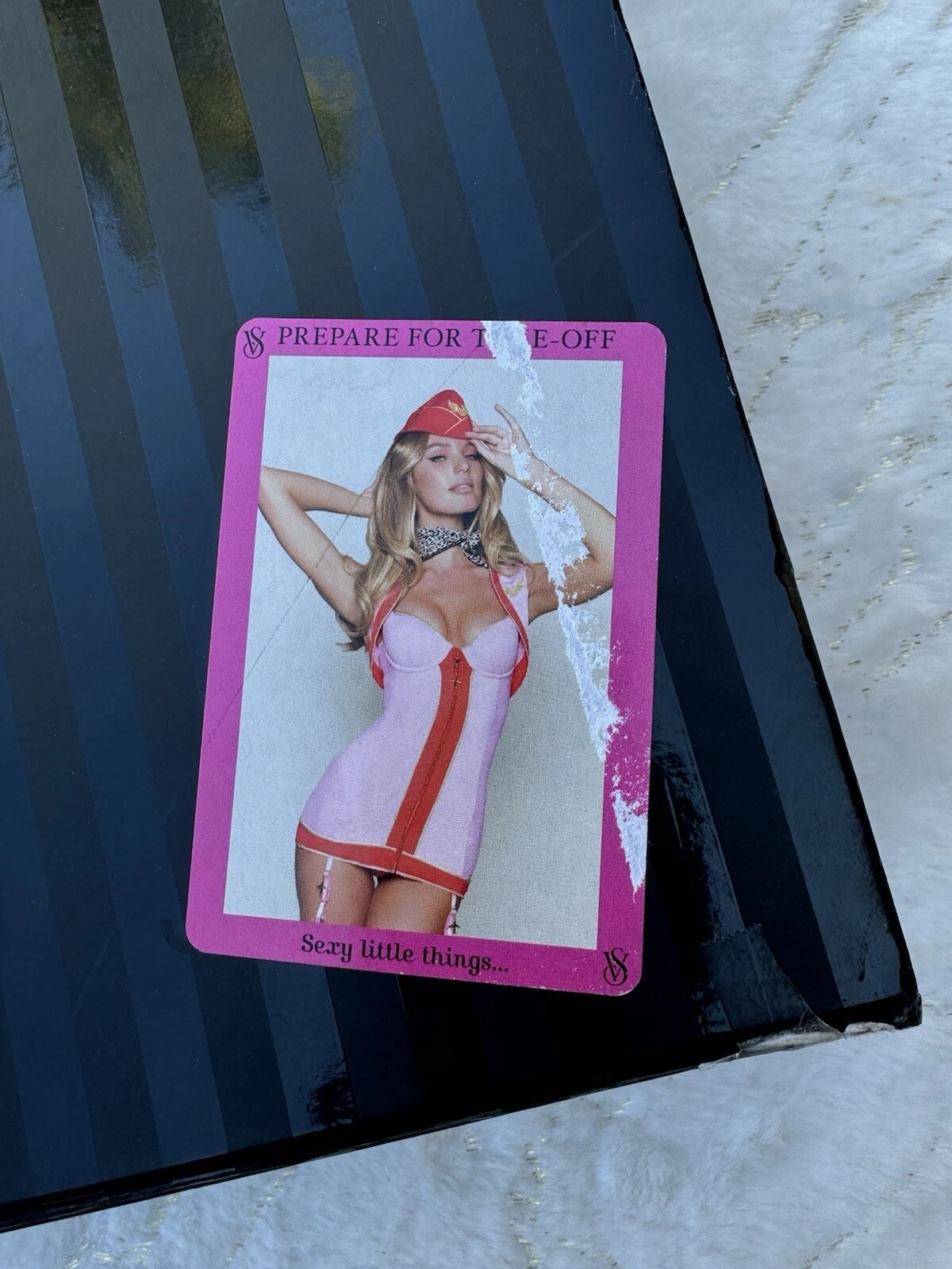 UNDERCOVER Costume assistente di volo Victoria's Secret Little Things VS Little Things