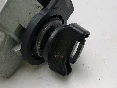 Neiman (barillet clé) - Suzuki SX4 I - 37105-79833 - C5-4992T - Photo 2/3