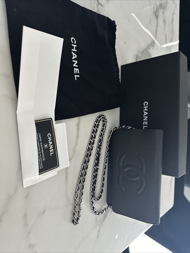 Authentic Chanel Wallet On Chain Handbag Crossbody Bag Black Caviar Leather - Picture 2 of 9