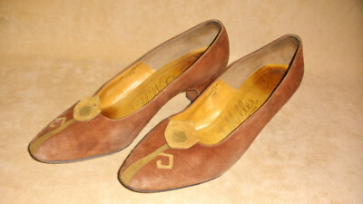 1960's Ladies Brown Shoes w/ Flower Accents Size 7N by L Miller Berger's Buffalo
