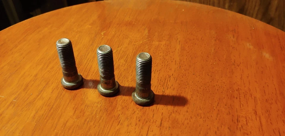 94 95 96 97 98 99 00 01 Acura Integra Taco de rueda trasero delantero **1 taco ** Foto 2 de 4