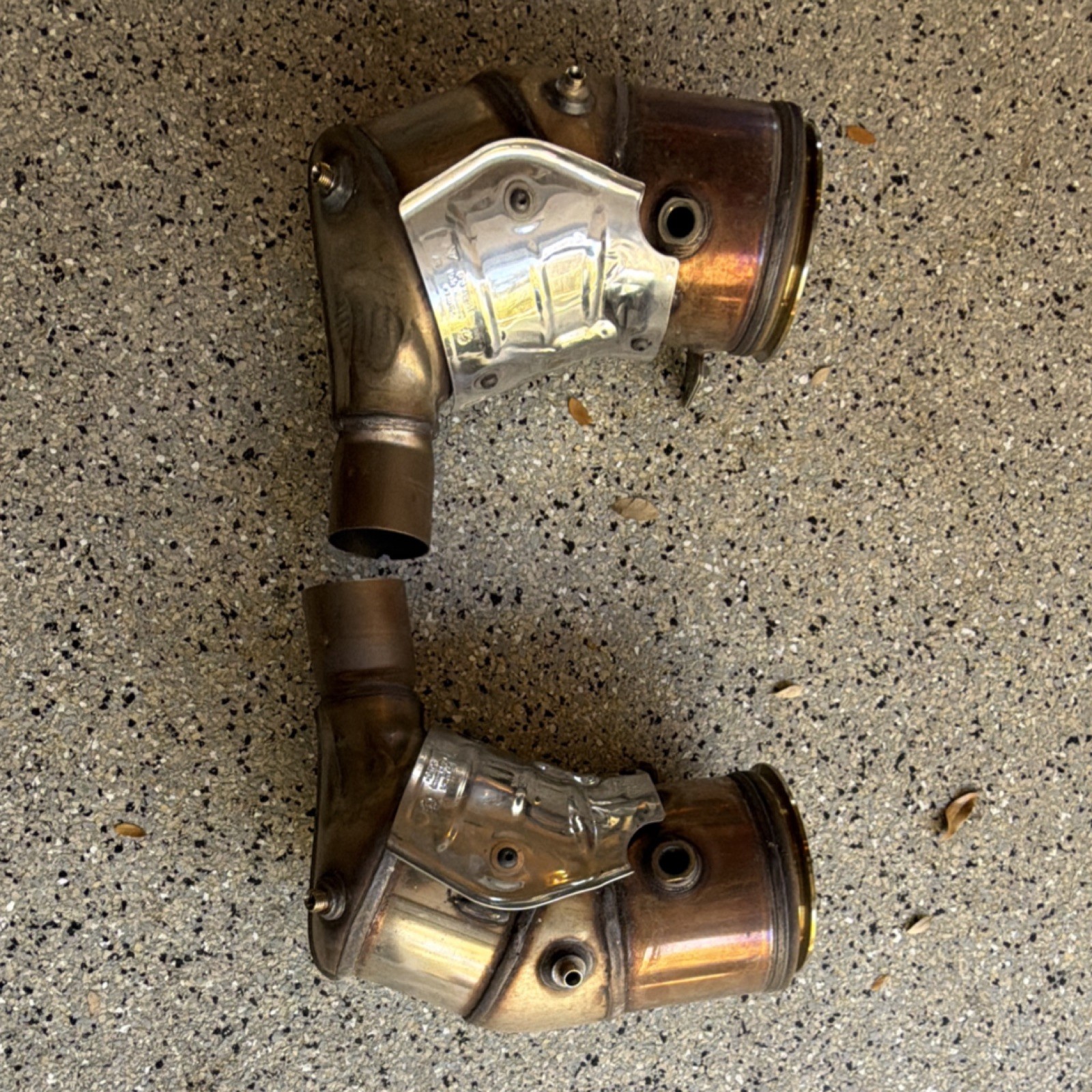 992.2 2026 Porsche OEM Catalytic Converters. R & L Set. Porsche 911 1500 Miles.