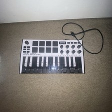 Akai MPK Mini MK3 Keyboard and Pad Controller