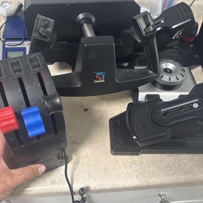 Saitek Cessna Pro Flight Yoke 3 Piece Bundle