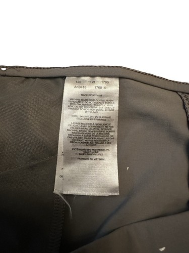 COLUMBIA Women Size XL Gray Nylon Stretch Anytime Casual 5" Shorts - Picture 3 of 14