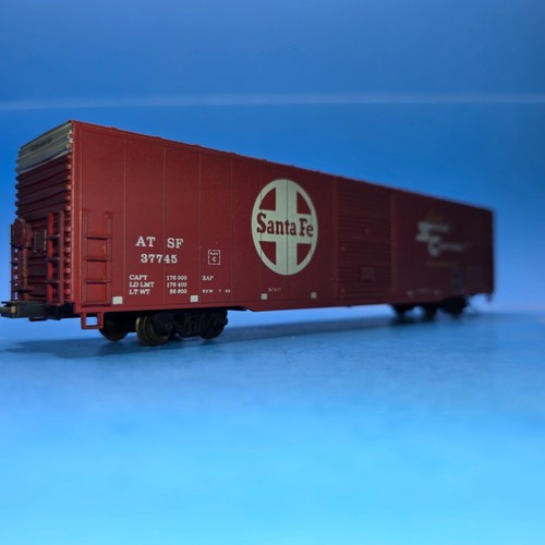Coche de caja escala HO Santa Fe 60' ATSF 37745 Super Shock Control Kadee sin caja | Condition: Used