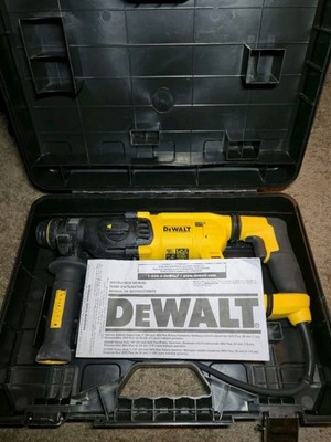 DEWALT D25262 1'' SDS Rotary Hammer   With Case & Manual