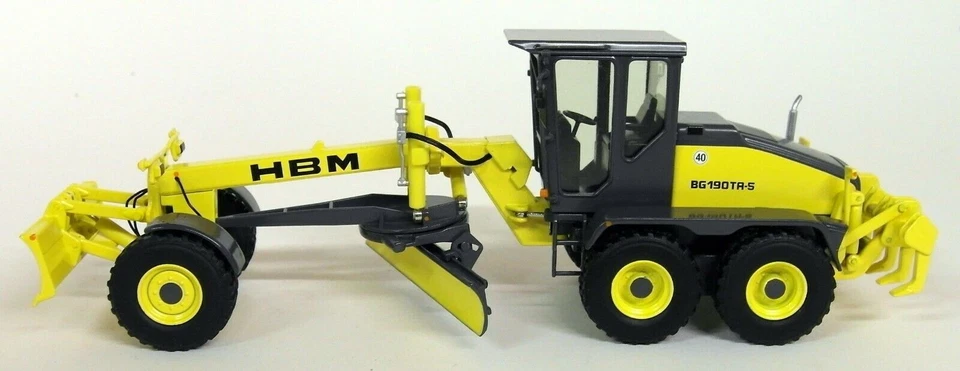 NZG 1/50 HBM-Nobas Motor Grader BG 190 TA5 Diecast Scale Construction Model 6381 - Image 4 of 4