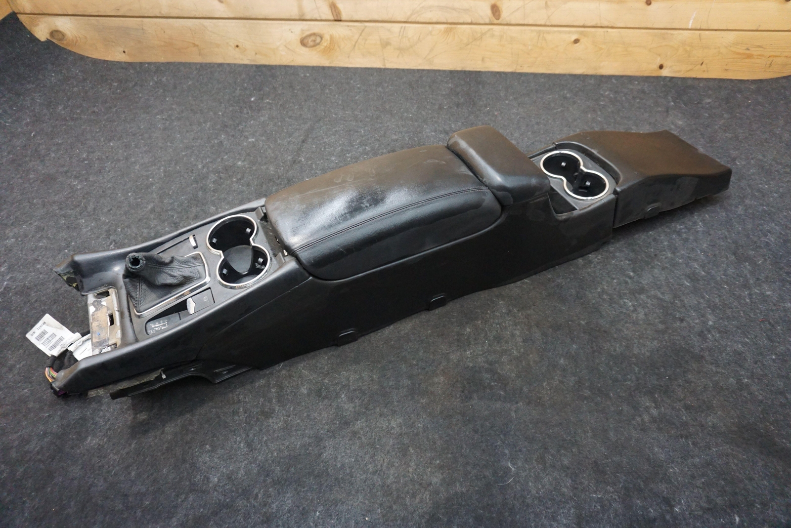Center Console Tunnel Armrest Assembly 981600500 Maserati Granturismo 2008-17+