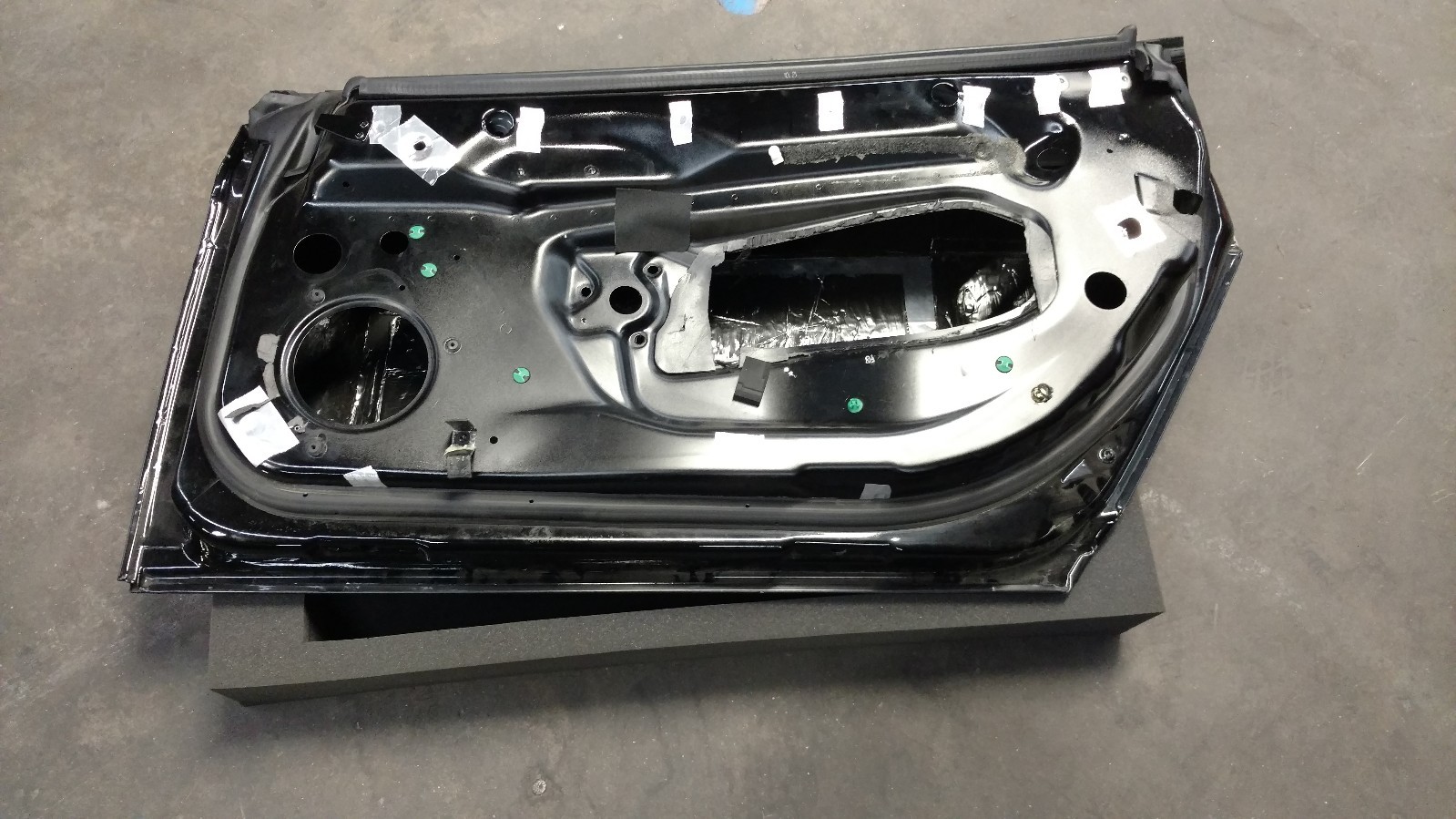 LAMBORGHINI GALLARDO LP560 LP570 PASSENGER DOOR SHELL OEM 400831022