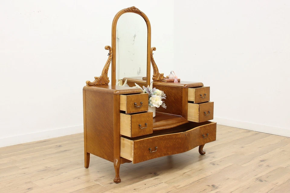 Tocador o tocador antiguo de arce Birdseye, espejo #52324 Foto 2 de 4