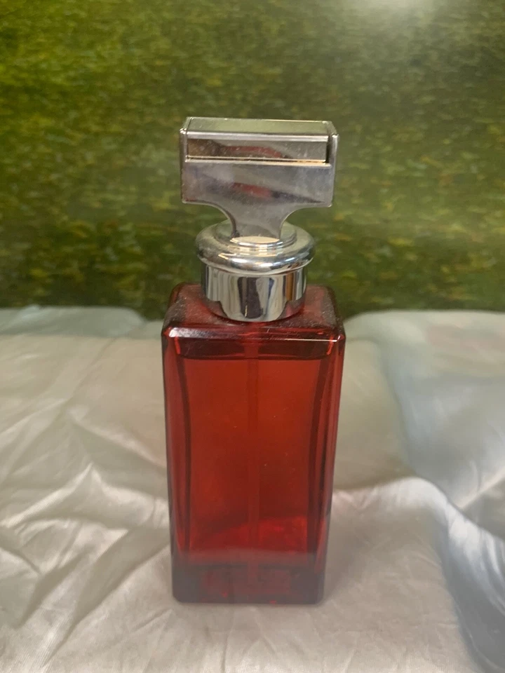 CALVIN KLEIN ETERNITY ROSA RUBOR 50 ML EDP SPRAY (NUEVO) Foto 2 de 4