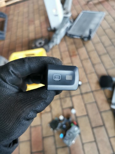 Audi A3 8L Schalter Heckscheibenheizung Heckscheibe 8L0941503A