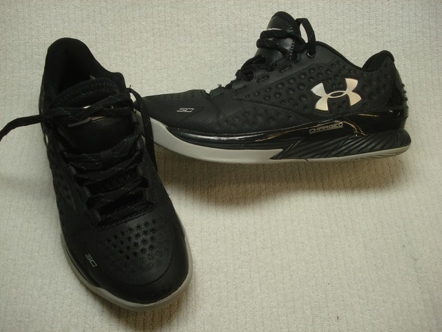 curry 1 black and gold
