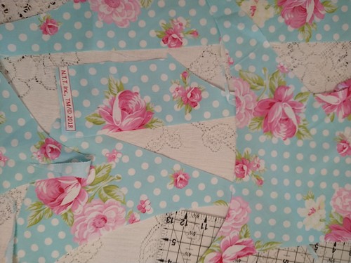 Rosey Roses & Mums Blue Fabric Tanya Whelan Fabric Lot of Small Remnants - Picture 3 of 7