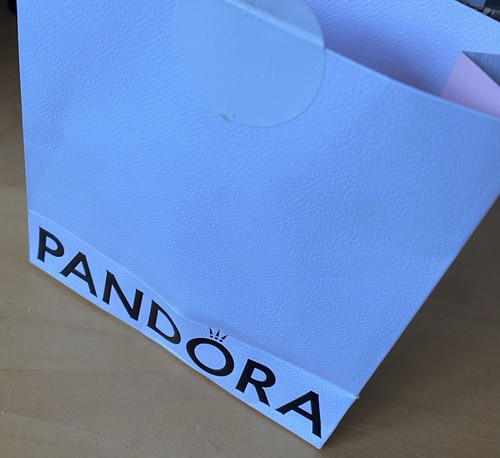 Pandora Oval Pearl Stud Earrings New With Box And Bag - Picture 3 of 7