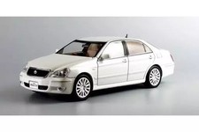 Toyota Crown Majesta 1/43 White Pearl Kyosho Used Model