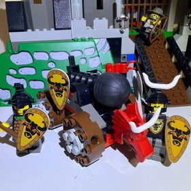 LEGO 6091 King Leo's Castle Castle 2000