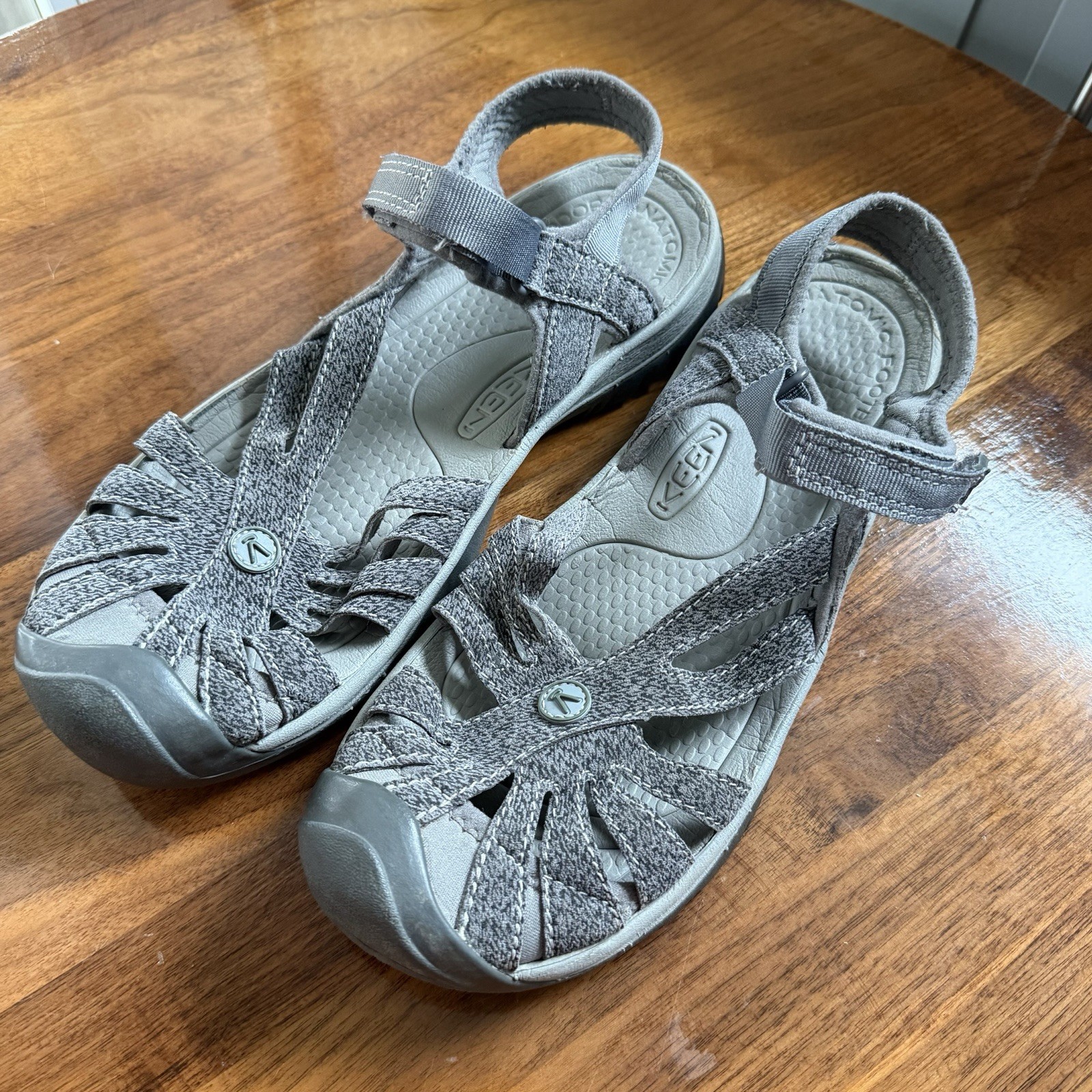 Keen Rose Sandals Shoes Womens 11 US Gray Closed Toe Strap Sport Hiking Shoes