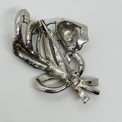 Fabulous Silver Tone Simulated Marcasite Floral Flower Brooch (Slight Age Wear) - Picture 8 of 10