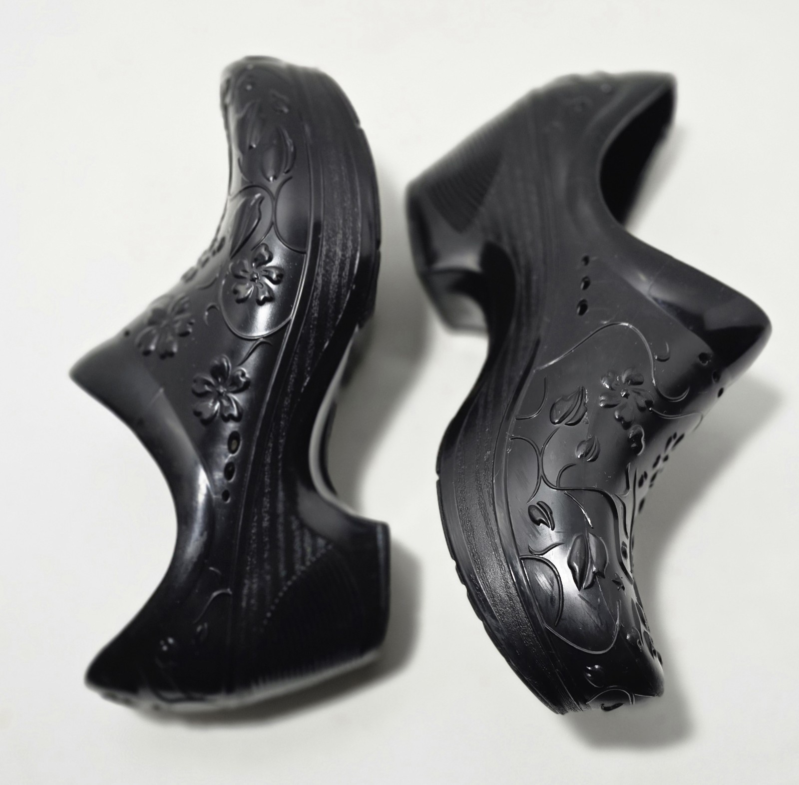 Dansko Pixie Floral Molded Black Rubber Clogs Sli… - image 6